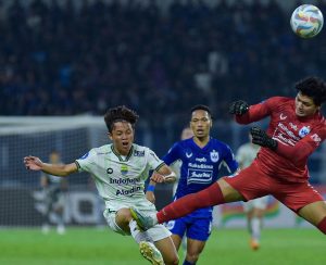 2 Kartu Merah PSIS Semarang Kalah 1-2 Lawan Persib Bandung