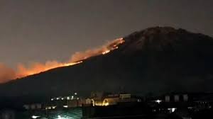 Insiden Kebakaran Hutan di Lereng Gunung Sumbing