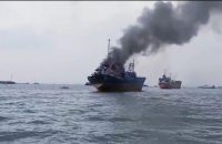 Mengapa Pemadam Kebakaran Tidak Menggunakan Air Laut untuk Memadamkan Kebakaran Kapal?
