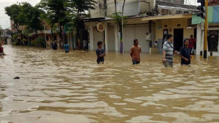 Bencana Banjir Melanda Pamekasan, Ribuan Warga Terdampak